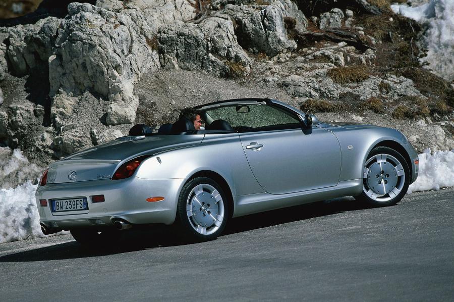  Lexus SC430 2002 года  (фото 22 из 28)